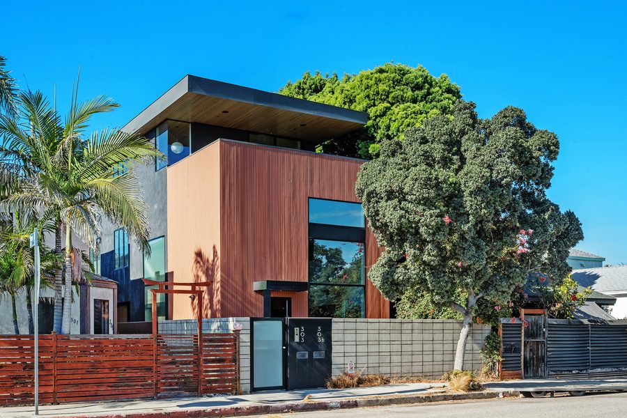 303 Windward Ave